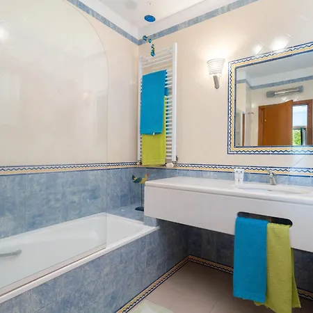 Host Wise - Countryside Escape With Pool And Tennis Court Holiday home Azere (Viana do Castelo)