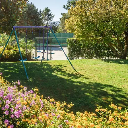 Holiday home Host Wise - Countryside Escape With Pool And Tennis Court *